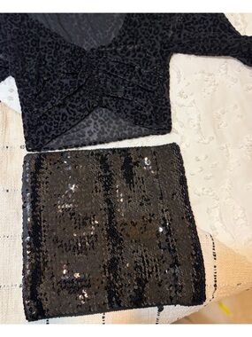 Black sequence mini skirt